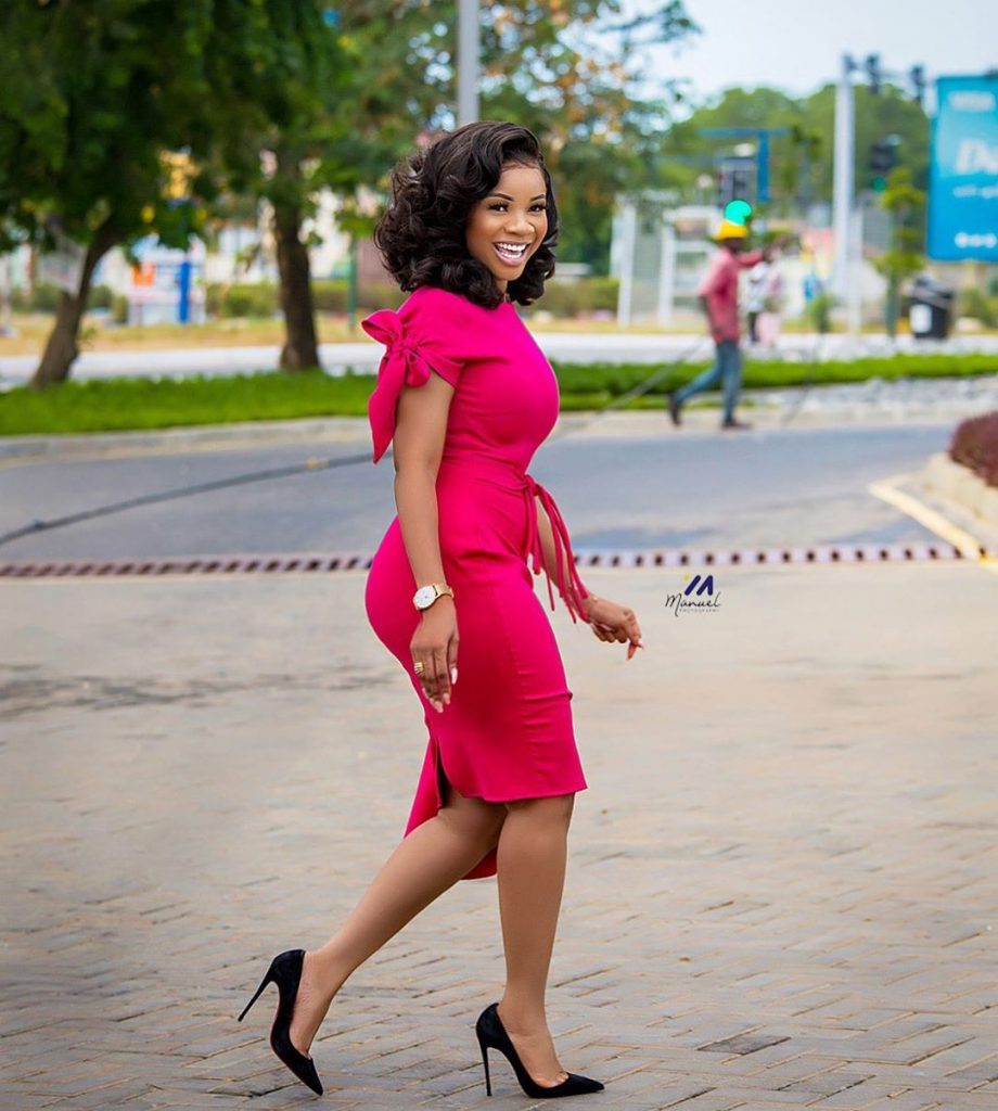 10 pictures of Serwaa Amihere that shows she is still the hottest female presenter in Ghana.