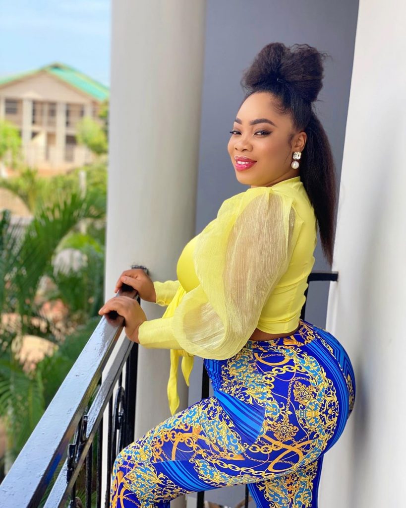 And Who Said Nigeria Celebs Are Curviest Than Ghana Celebs? - Just See These Photos