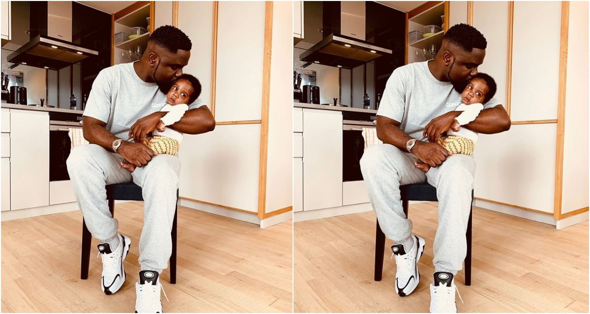 Sarkodie shows the face of his son for the first time (photo)