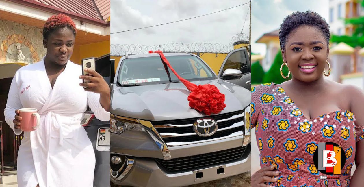 Video Of Tracey Boakye Accepting brand new Car Gift From Papa No Pops Up