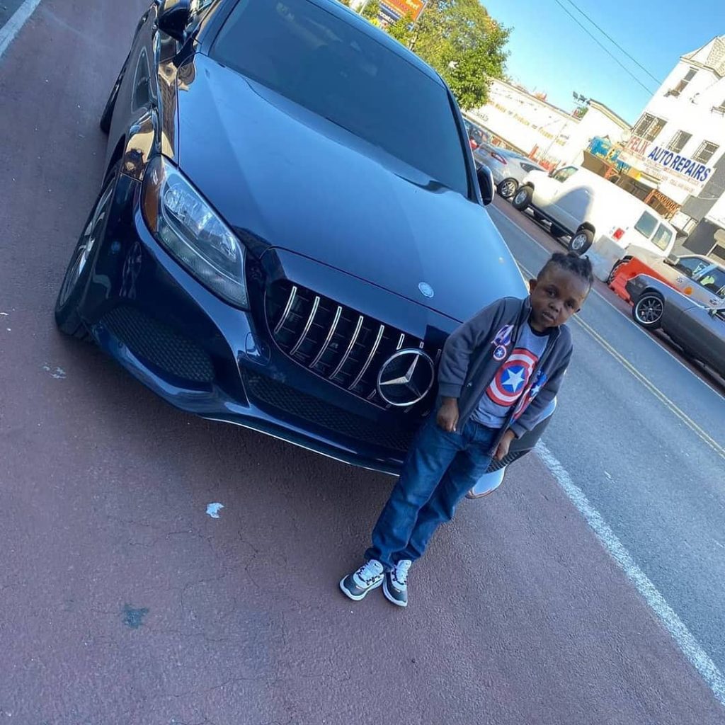Don Little Poses with his new Mercedes Benz worth 1000's of Dollars (photos)