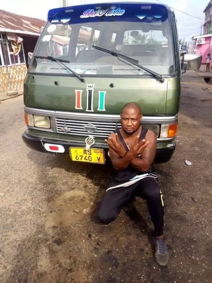 A clearer picture of The trotro Driver who made shatta wale cried surfaced online (photo + video)