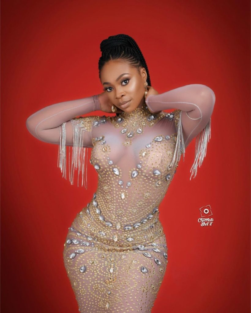 Michy sets the internet on fire as she goes raw in new photos