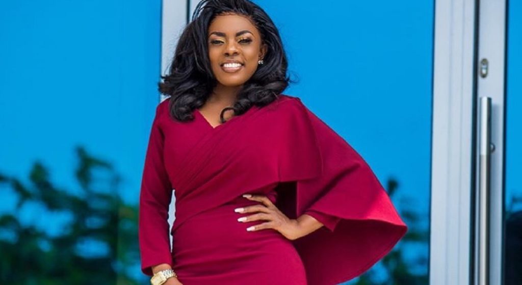 Nana Aba Anamoah finally engaged as she flaunts her diamond ring in a new video