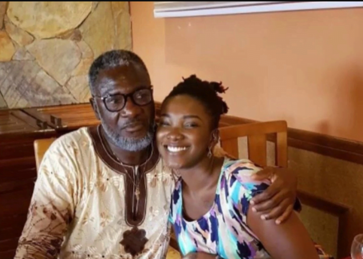 The late Ebony Reigns and father 