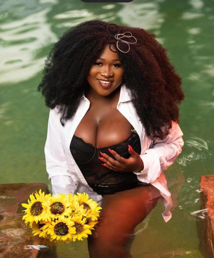 Sista Afia Releases s£xy Pictures as she celebrates 29 years of age (photo)