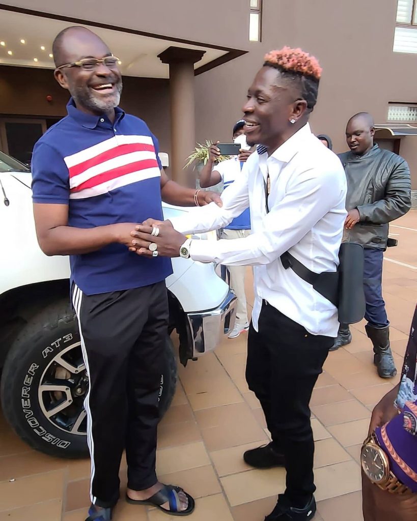 Moment Shatta Wale Met The Controversial Kennedy Agyapong And Knelt Before Him