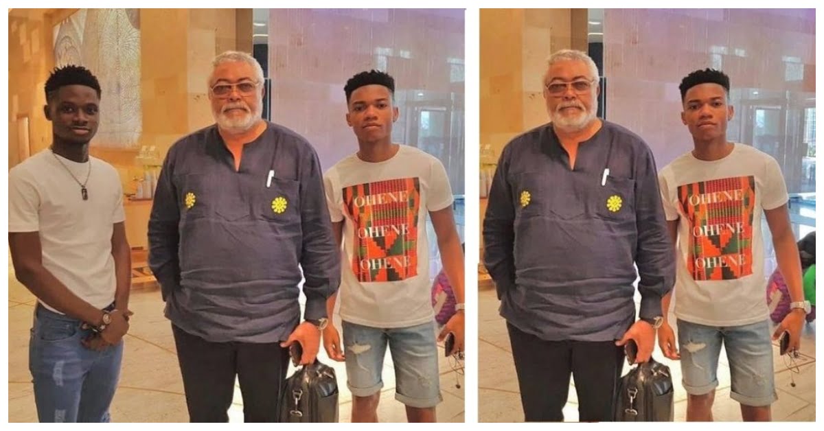 KiDi 'Chop Slaps' For Cropping Out Kuami Eugene From A Photo They Took Together With Late JJ Rawlings | Screenshots