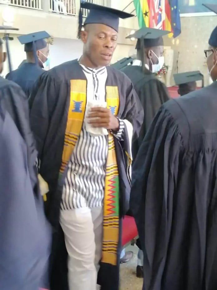 Waakye Graduates with a Degree in Theology (photos)
