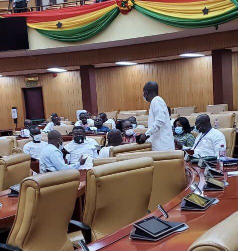 NPP MPs doze off in parliament after arriving at 4 am to occupy majority seats