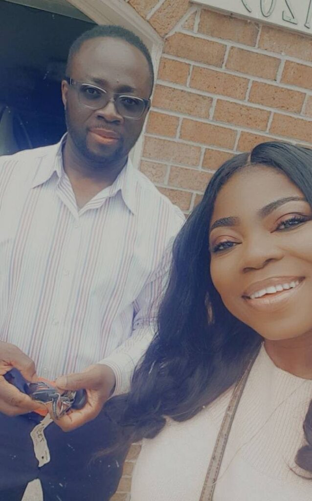 Vim Lady for the first time shows off her handsome husband in new photos