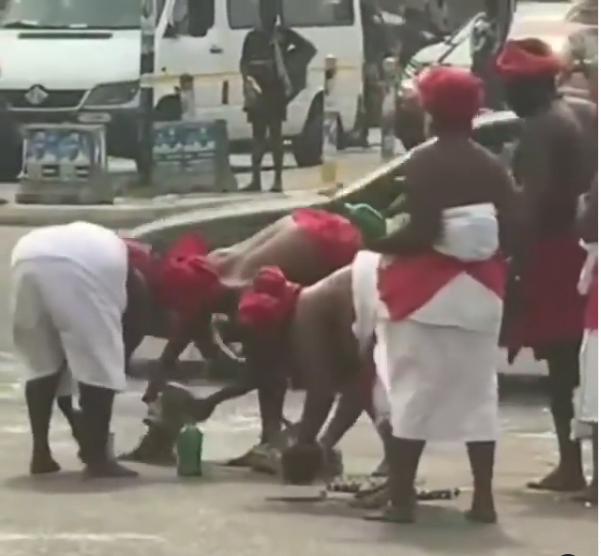 Traditional women storm Despite Media over Mzbel’s fraud allegation - Video