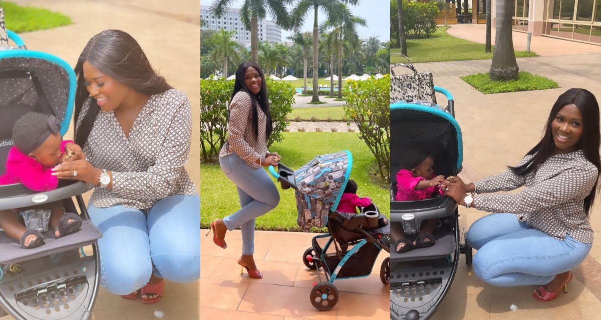 Fella Makafui takes her daughter out for a stroll for the first time (video)