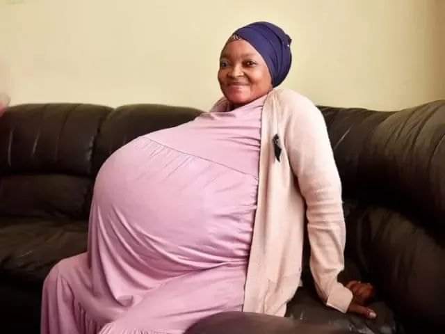37-year-old woman breaks world record by giving birth to 10 babies at once- Photos