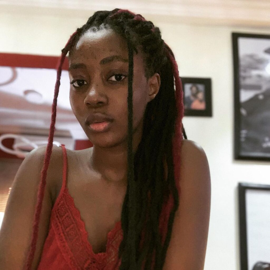 Fameye's baby mama causes massive traffic with her new photos.
