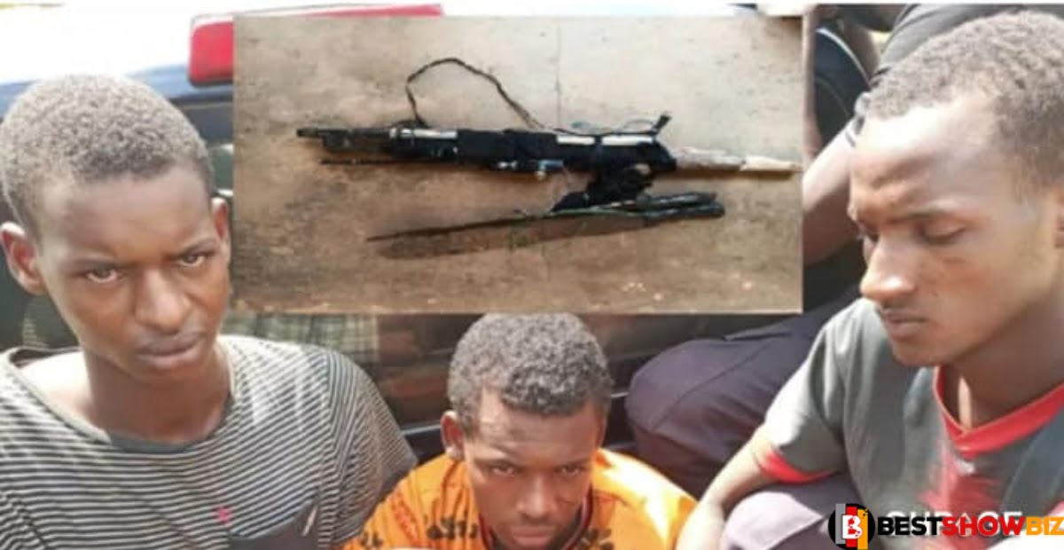 3 armed robbers jailed 135 years for stealing mobile phones.