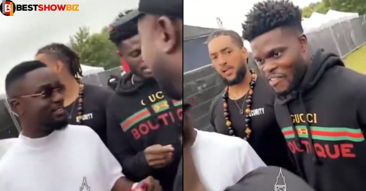 Thomas Partey gives Sarkodie a 'priceless ' gift in London (video)