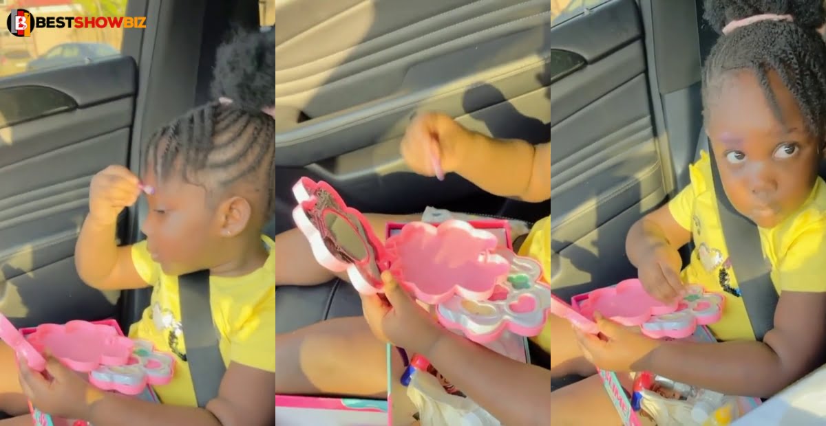 Stonebwoy's daughter, Jidula does her own makeup in a new video