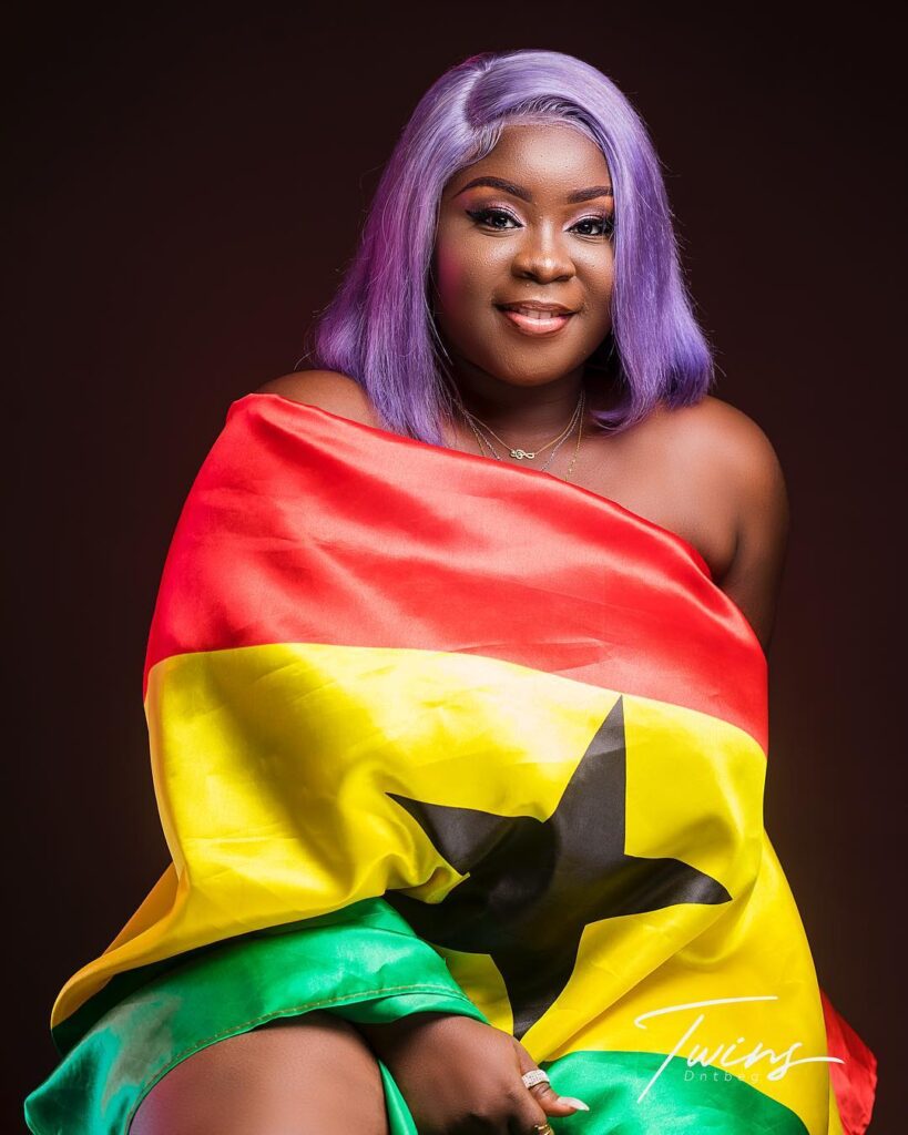 Maame Serwaa serves fans with her huge melons in new photos