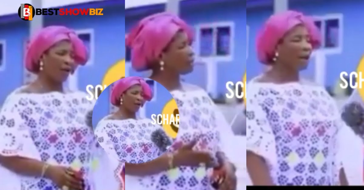 Video: Pastors with 2 or more phones are woman!zers - Woman claims