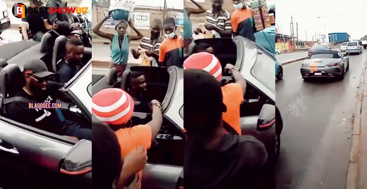 watch the sad moment Sarkodie Ignored his fans in traffic choosing to close his open-top car and move on.