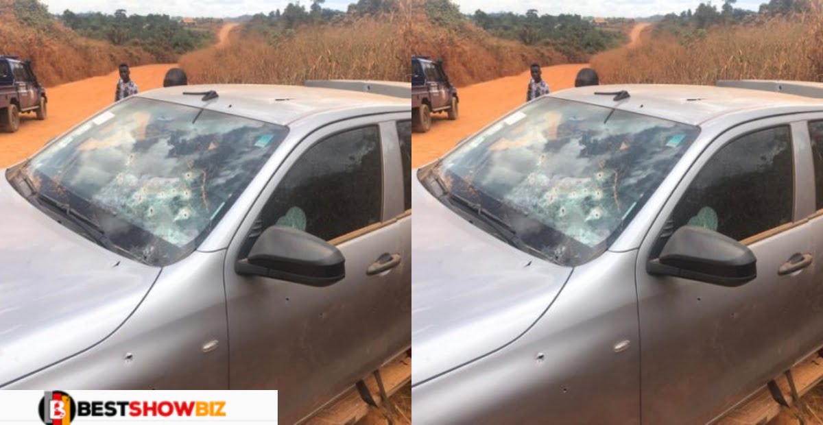 Just In From Tarkwa: Robbers Flee with over GH¢100k after robbing a Bullion Van.