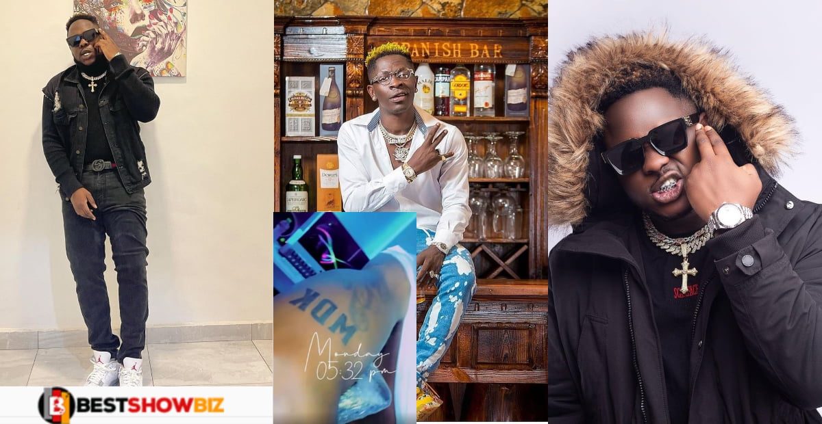 Shatta wale shows he loves Medikal by tattooing his name on his body (photos)