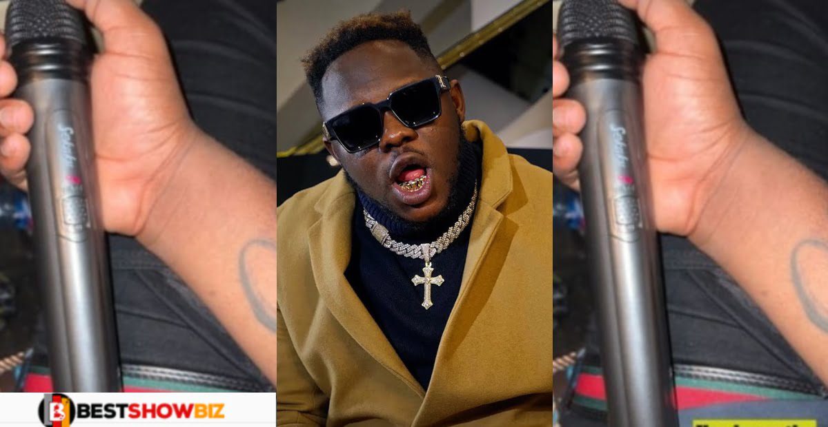 Yawa: Medikal steals microphone to his house from the show he was performing at.