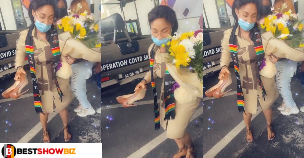 Tonto Dikeh causes chaos at the Ghana airport upon her arrival.