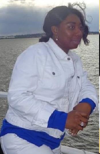 Sad: 52-Year Old woman Collapse and Die at a spot at US Airport after returning from Ghana