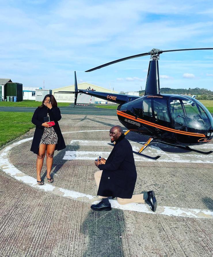 Man makes records as he proposes to his girlfriend of 8 years with a helicopter (photos)