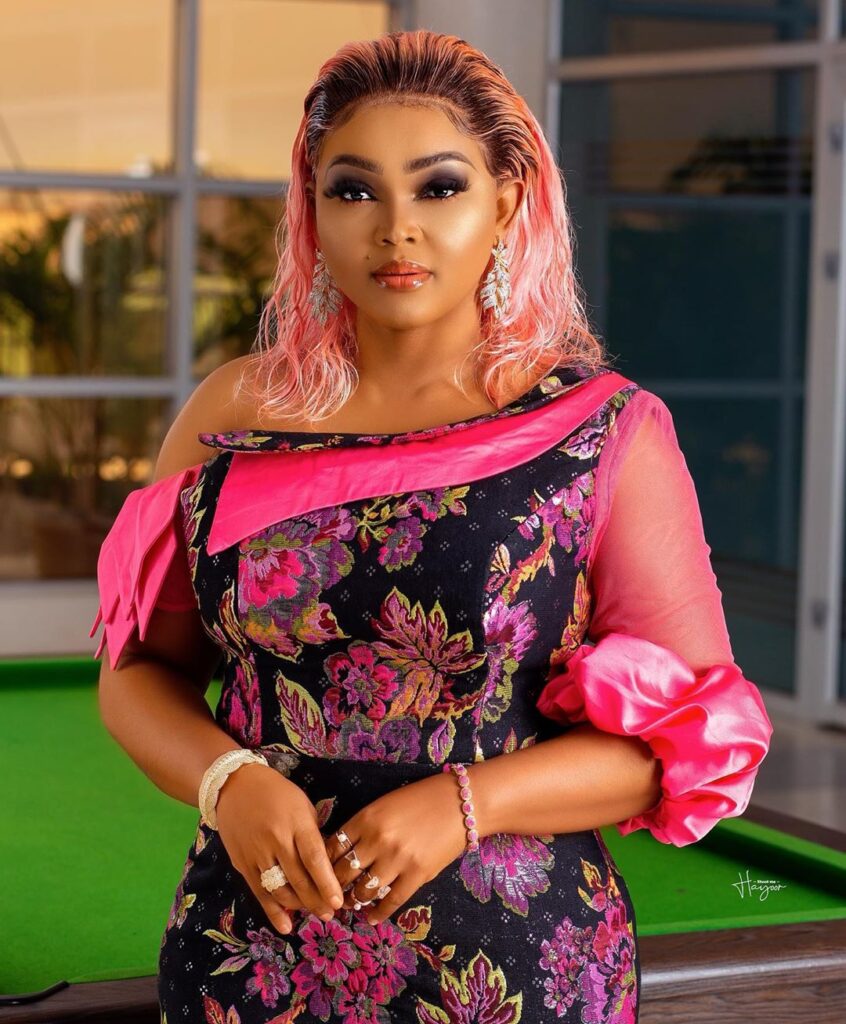 Meet The Beautiful 'Twin Sister' Of Nana Ama Mcbrown Who Is Also An ...