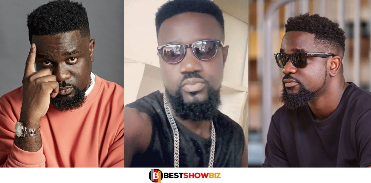 Young Man Who Looks Exactly Like Sarkodie's Twin Brother Resurfaces