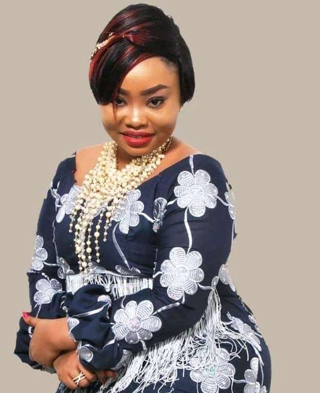 Do You Know Osofo Kyiri Abosom's Wife? See More Beautiful Photos Of Her