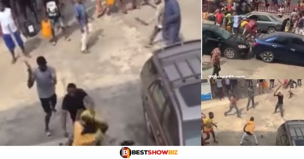 Video of Nigerians fighting each other with cutlasses, sticks, and stones over fuel surfaces online (watch)