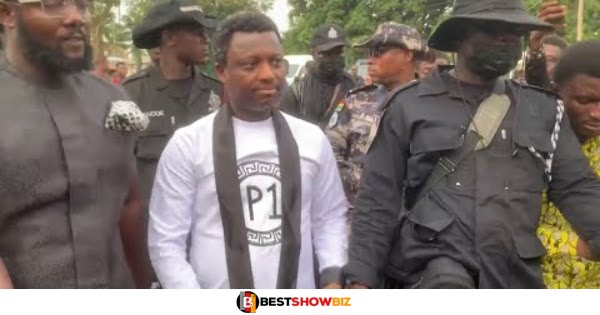 Netizens react to Opambour's numerous bodyguards when he landed at Afia Schwar's father's funeral (video)