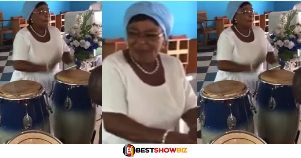 New Video of Ghanaian Grandmother Playing Drums With Skills In Church Stirs Online