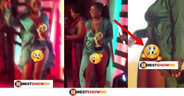 Fashion or Mᾶdness? Reactions As Pantless Model Shows Her Raw Things At Awards Night (Video)