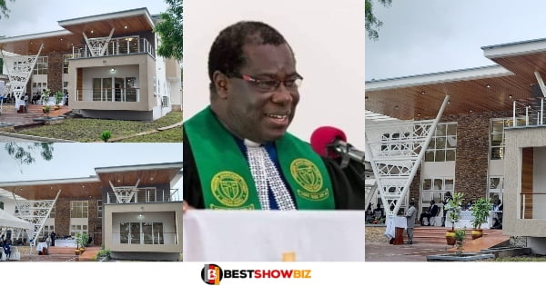 Netizens react to Mansion built for the Presbyterian Church of Ghana Moderator