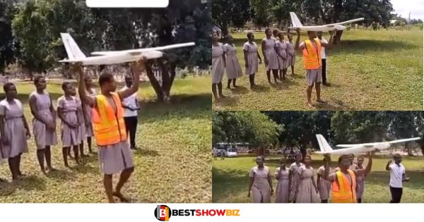 Schoolgirls at Afia Kobi SHS make Ghana's first drone that actually flies (video)
