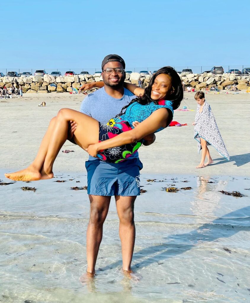 Photos of Mother and Her Son Mistaken As A Couple Stirs Online