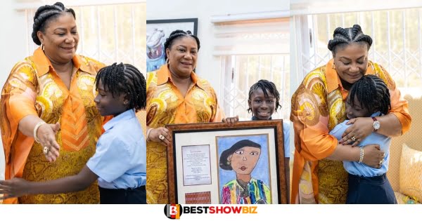 Massive Reactions As A Young Girl Draws A Cartoon Portrait To The First Lady (Photos)