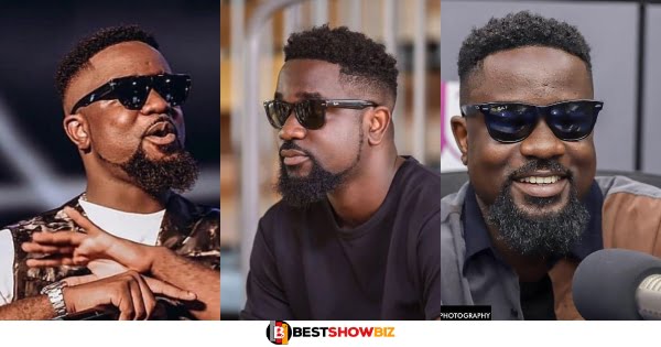 "I am not stingy, i just don't like giving money to people when i am on camera"- Sarkodie