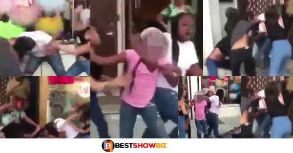 (Video) Mother chops beatings from Teenage Girls for trying to Stop Them from Fighting Her Daughter