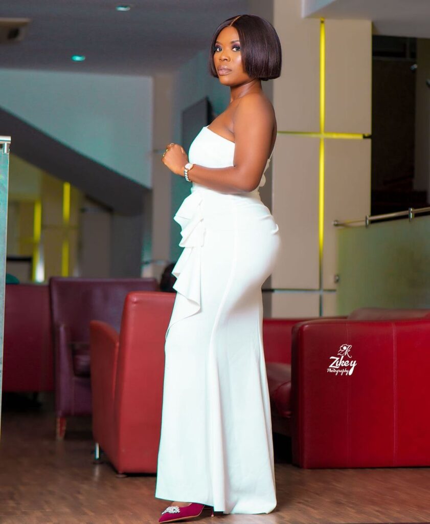 Delay shut down social media with stunning photos as she celebrates her 40th birthday
