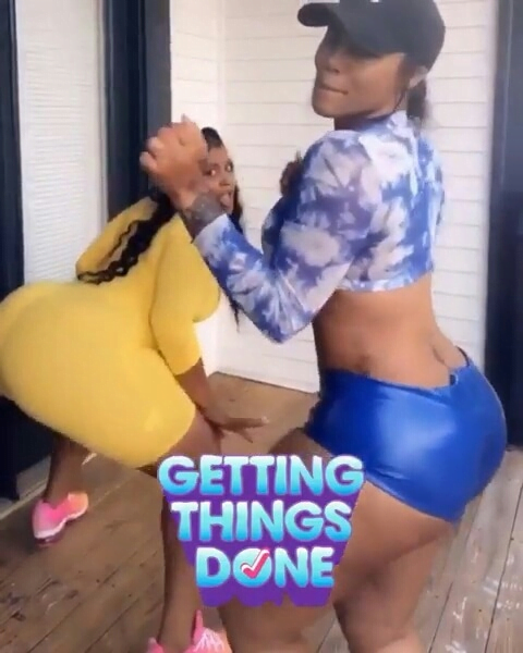Fake A$$: Reactions as Video of Two Slay Queens Tw3rking Stir Online