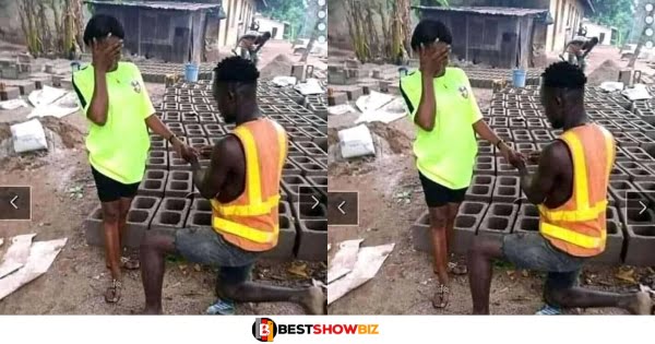 Bricklayer proposes to his girlfriend at construction site instead of fancy restaurant.