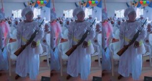 Woman spotted carrying a gun in church to protect herself after terrorist k!lled Christians in Nigeria