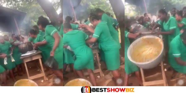 VIDEO: Nursing Training Students Fight Over Dining Hall Food As ‘ALLAWA’ Delays￼