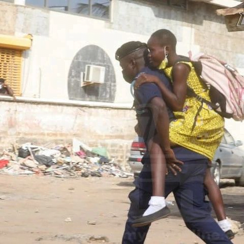 Police Officers Captured Protecting School Children During Their Clash With Protesters (Photos)